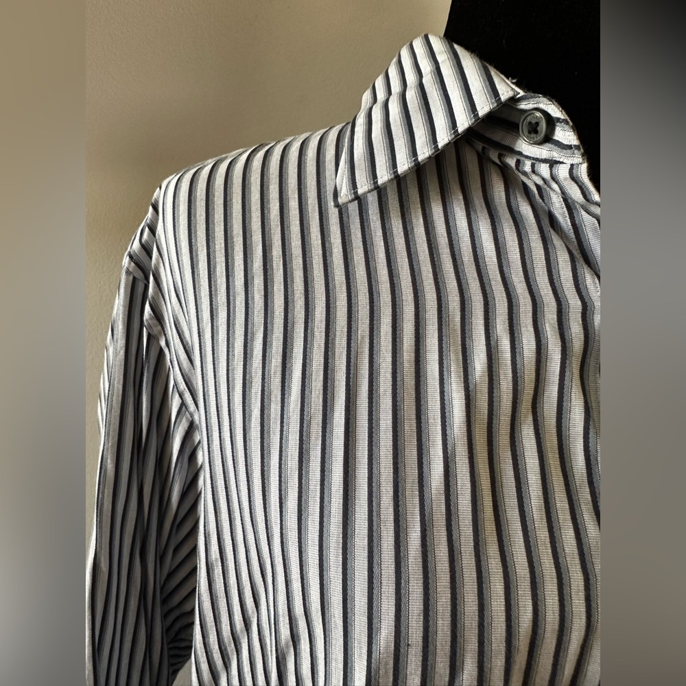 Michael Kors Men's Black and‎ White Striped Shirt - Picture 5 of 10